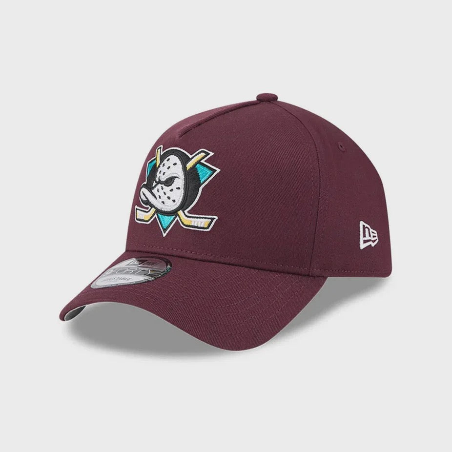 NEW ERA 940 A-FRAME RETRO DUCKS MAROON