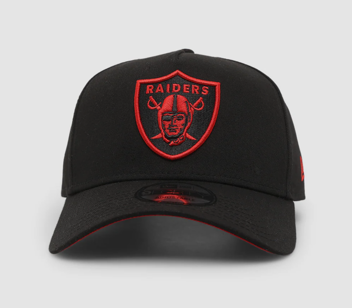 New Era LAS VEGAS RAIDERS 9FORTY A-FRAME SNAPBACK SATIN RED UNDER PEAK