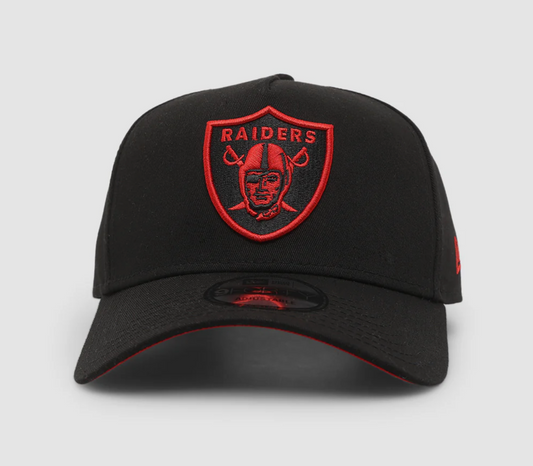 New Era LAS VEGAS RAIDERS 9FORTY A-FRAME SNAPBACK SATIN RED UNDER PEAK